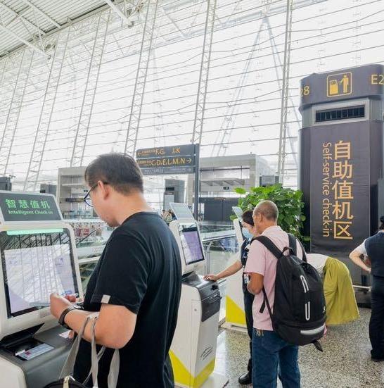 Cut-off time for passengers at Baiyun airport shortened