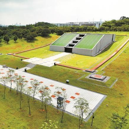New archaeological site in Guangzhou opens to the public