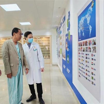 Cambodian CG thanks Guangzhou's hospital for successful surgery