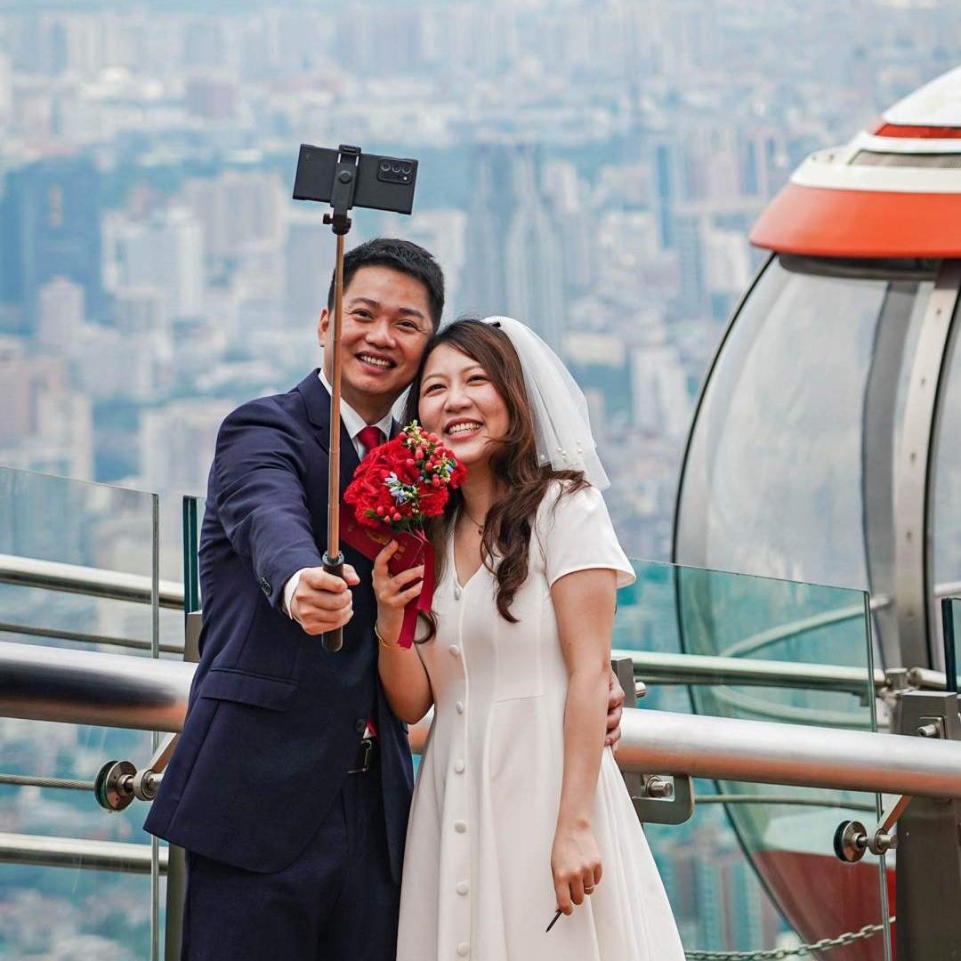 A 450-meter-high marriage at Canton Tower
