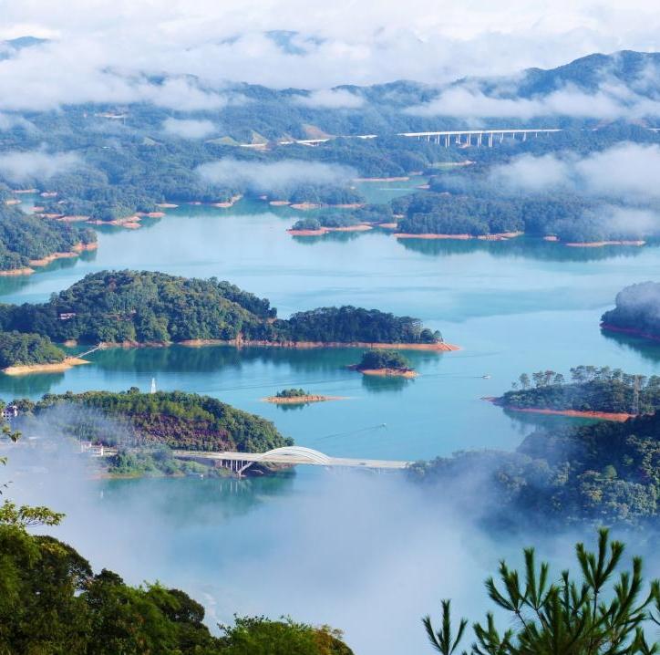 Top Eight Sights of Guangzhou丨Liuxi River's Misty Haven