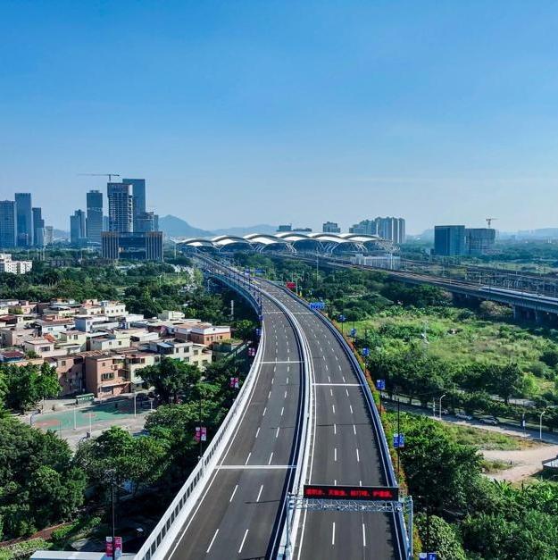 Guangzhou's first mega-diameter shield tunnel boosts Greater Bay Area connectivity