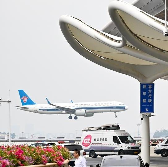 New direct flight links South China's Guangzhou, Madrid