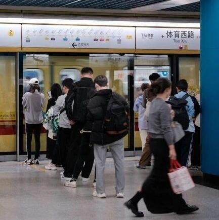 Metro services adjusted for 2025 Guangzhou Marathon