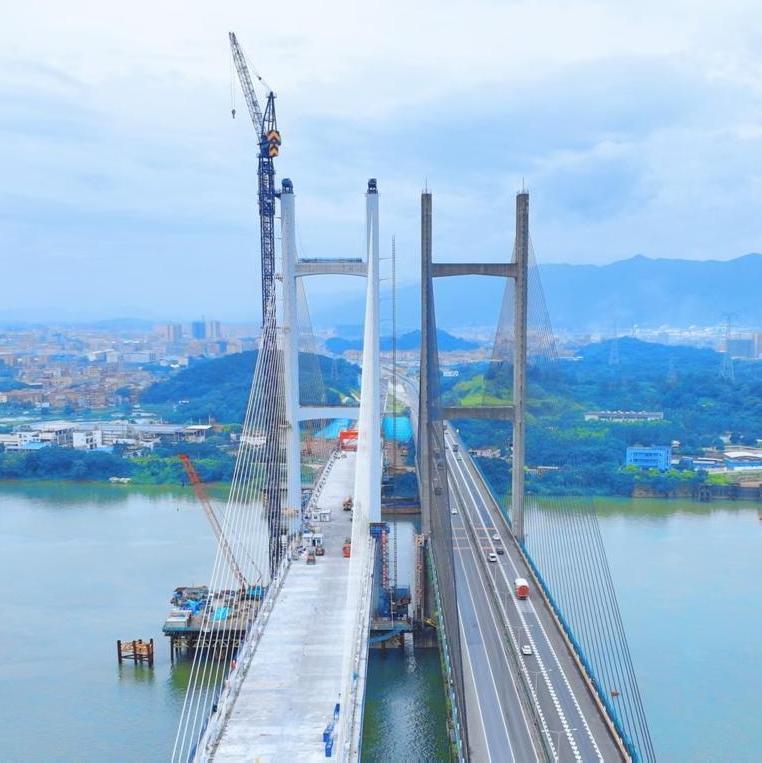 New bridge in Greater Bay Area reaches milestone